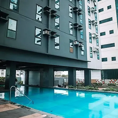 Fully Furnished:Japandi Warm Studio In Qc W/ Pool