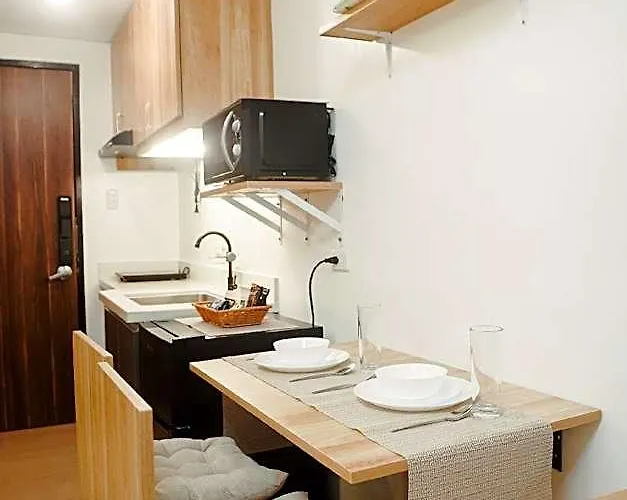Fully Furnished:japandi Warm In Qc W/ Pool