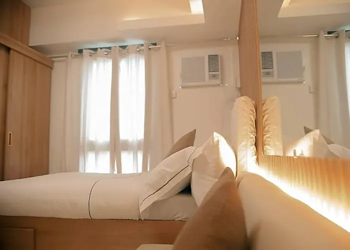 호텔 Fully Furnished:japandi Warm In Qc W/ Pool