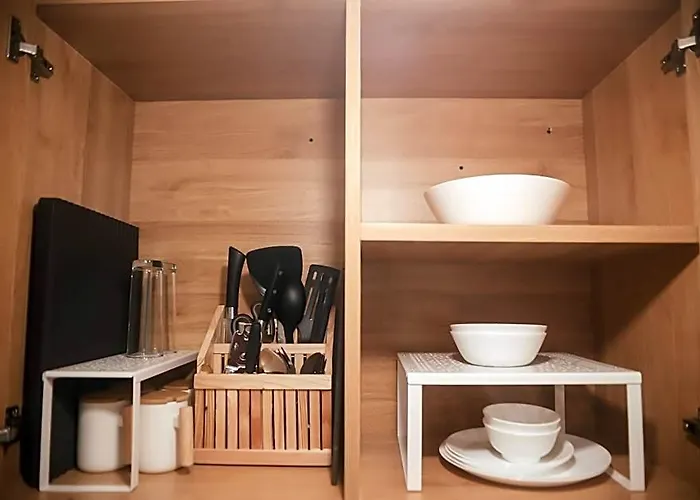 호텔 Fully Furnished:japandi Warm In Qc W/ Pool 4*